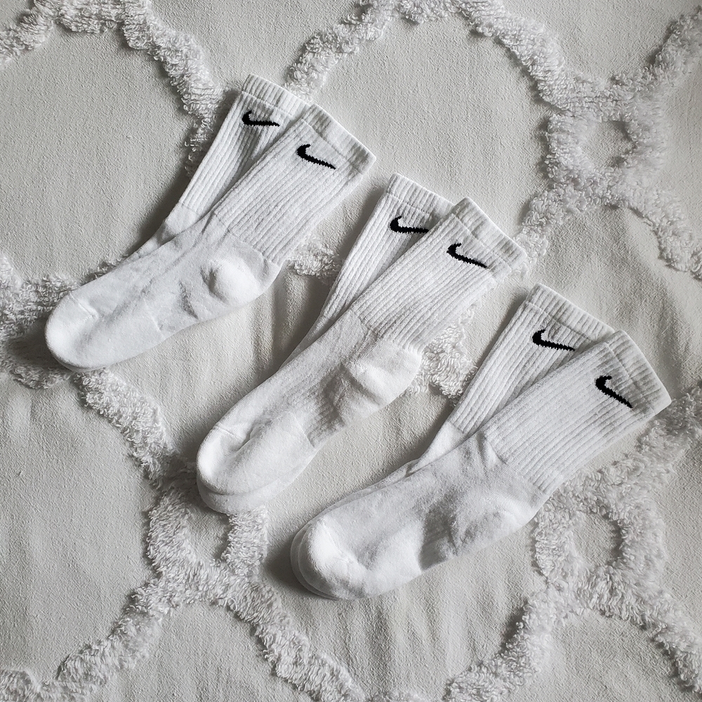 3 pairs of Nike Everyday Crew Socks, Large NWOT